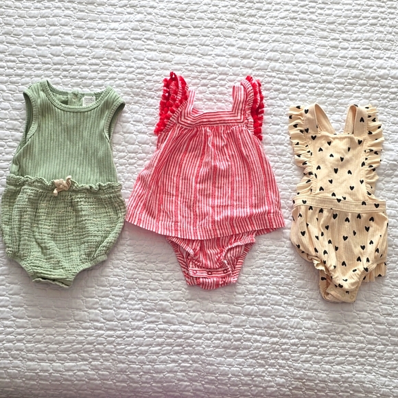 Baby Girl Romper Bundle - Picture 1 of 9